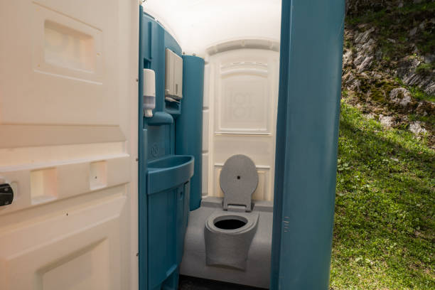 Best Luxury portable toilet rental  in Oyster Creek, TX
